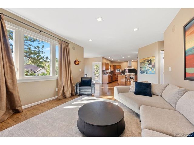 22292 Chippewa Ln, Golden, CO 80401