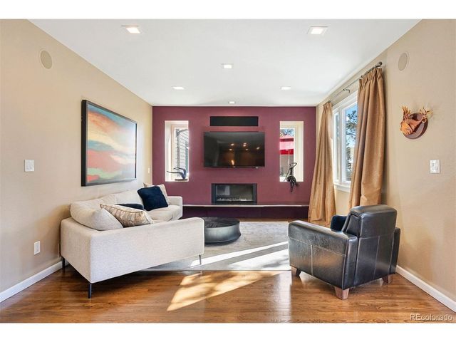 22292 Chippewa Ln, Golden, CO 80401