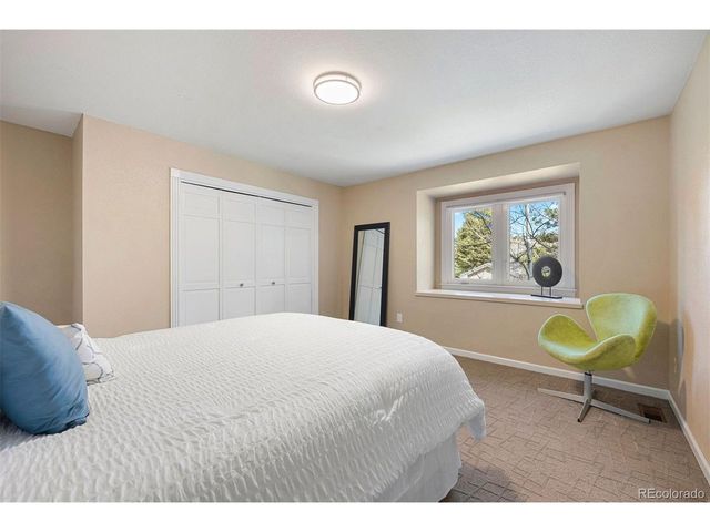 22292 Chippewa Ln, Golden, CO 80401