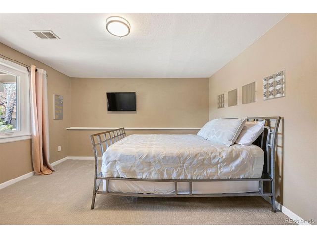 22292 Chippewa Ln, Golden, CO 80401