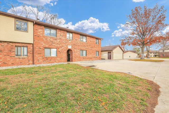 1802 Beck Drive 7, Urbana, IL 61802