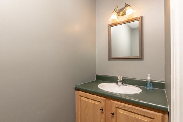 83 Fox Hill Road, Belmont, NH 03220