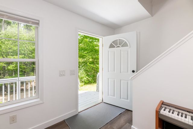 83 Fox Hill Road, Belmont, NH 03220