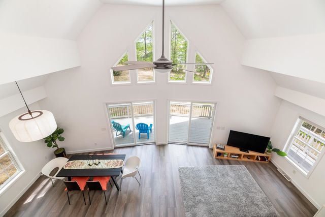 83 Fox Hill Road, Belmont, NH 03220