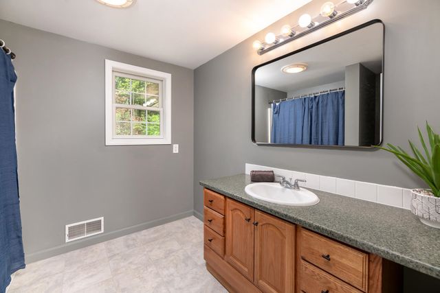83 Fox Hill Road, Belmont, NH 03220