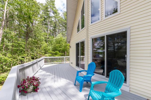 83 Fox Hill Road, Belmont, NH 03220