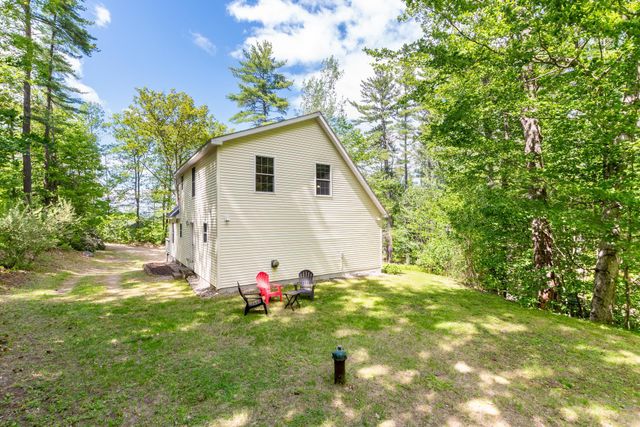 83 Fox Hill Road, Belmont, NH 03220