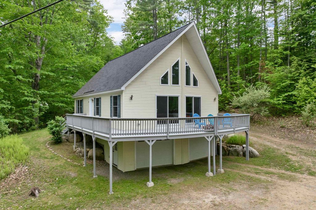 83 Fox Hill Road, Belmont, NH 03220