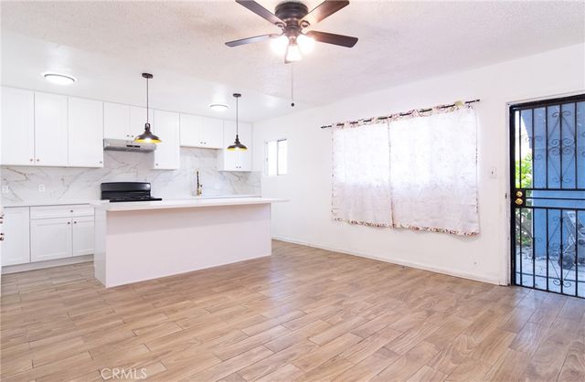 1035 W 107th, Los Angeles, CA 90044