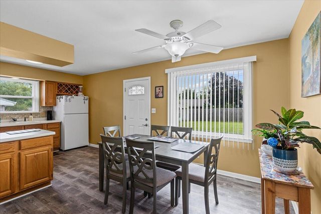 1915 Esch ROAD, Twin Lakes, WI 53181