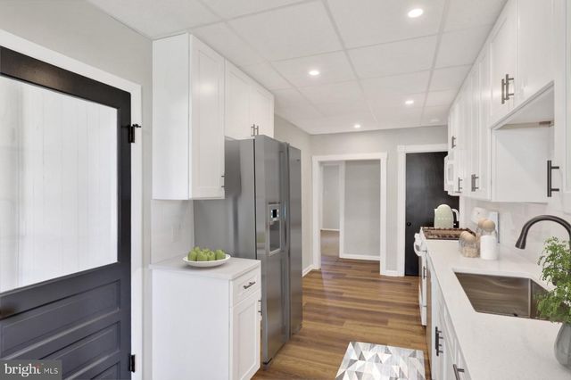 229 N LANCASTER ST, Annville, PA 17003