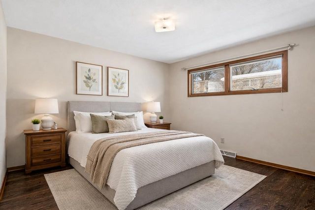 W4948 Mark PLACE, La Crosse, WI 54601