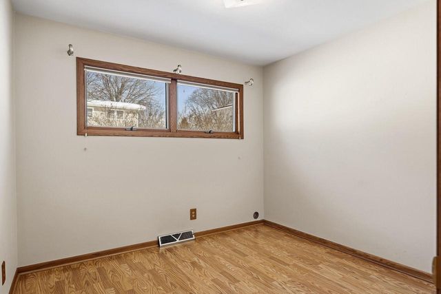 W4948 Mark PLACE, La Crosse, WI 54601