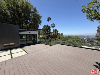 3565 Multiview Drive, Los Angeles, CA 90068