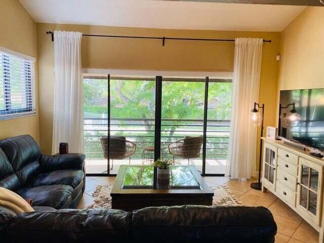 4 Via De Casas Sur 203, Boynton Beach, FL 33426