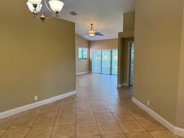 4 Via De Casas Sur 203, Boynton Beach, FL 33426
