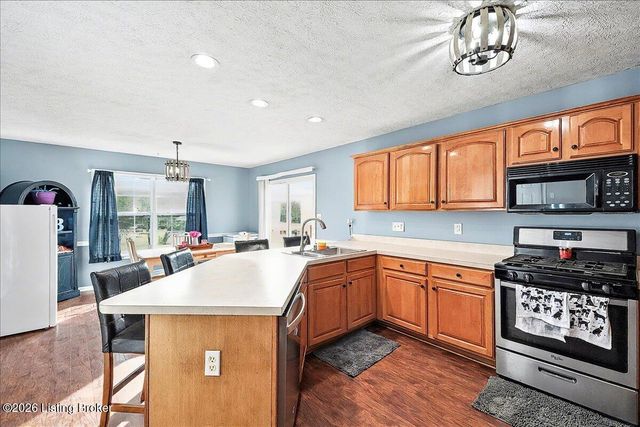 11528 Reality Trail, Louisville, KY 40229