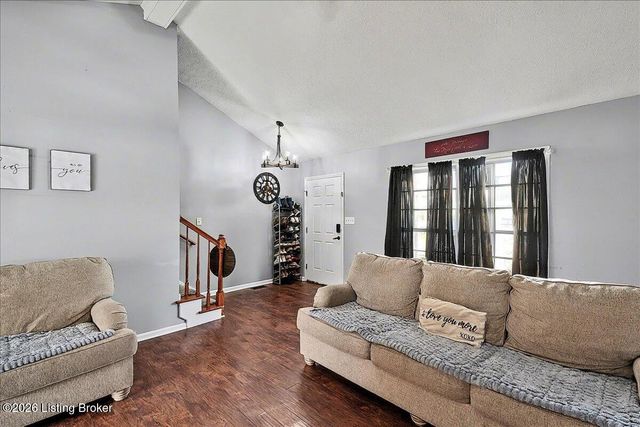 11528 Reality Trail, Louisville, KY 40229