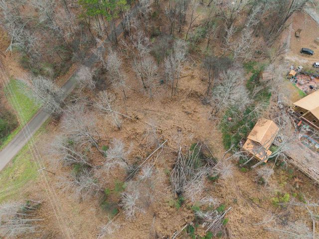 231 ADAMS ST, Selmer, TN 38375