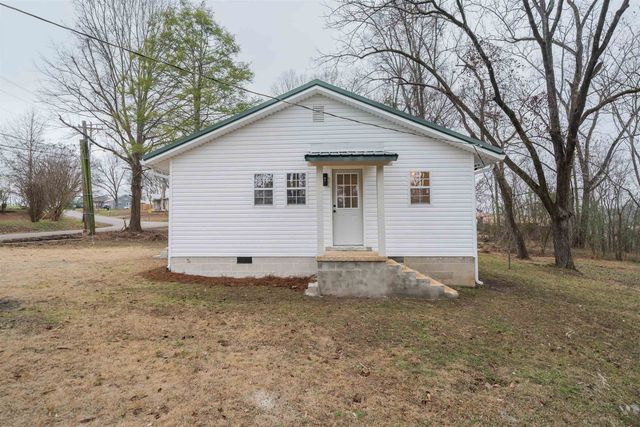 231 ADAMS ST, Selmer, TN 38375