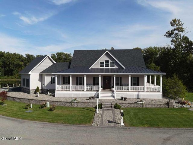 17 Schuyler Island Drive, Schuylerville, NY 12871