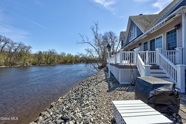 17 Schuyler Island Drive, Schuylerville, NY 12871
