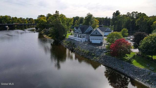 17 Schuyler Island Drive, Schuylerville, NY 12871