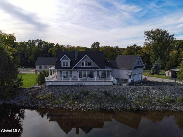 17 Schuyler Island Drive, Schuylerville, NY 12871