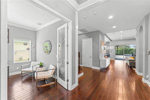 10007 HAZELNUT COURT, Tampa, FL 33647