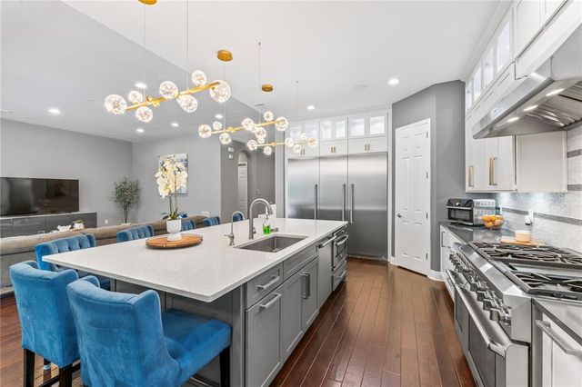 10007 HAZELNUT COURT, Tampa, FL 33647