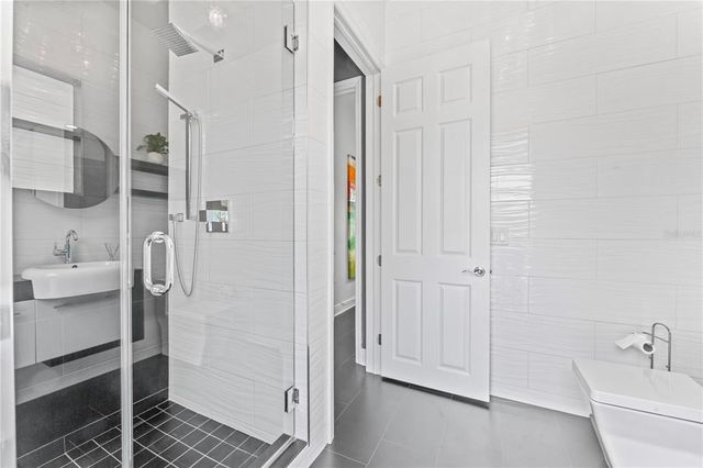 10007 HAZELNUT COURT, Tampa, FL 33647