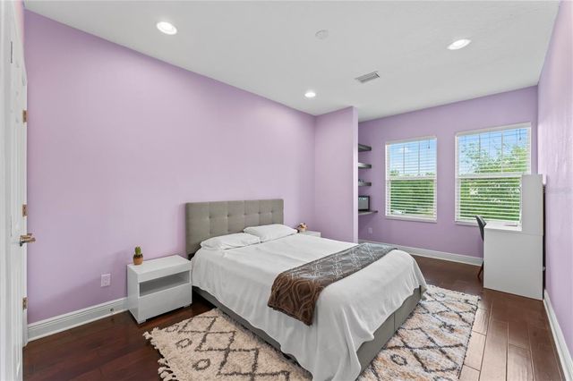 10007 HAZELNUT COURT, Tampa, FL 33647