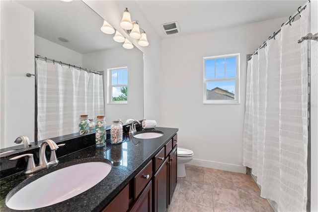 10007 HAZELNUT COURT, Tampa, FL 33647