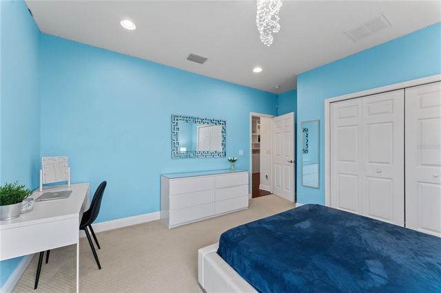 10007 HAZELNUT COURT, Tampa, FL 33647