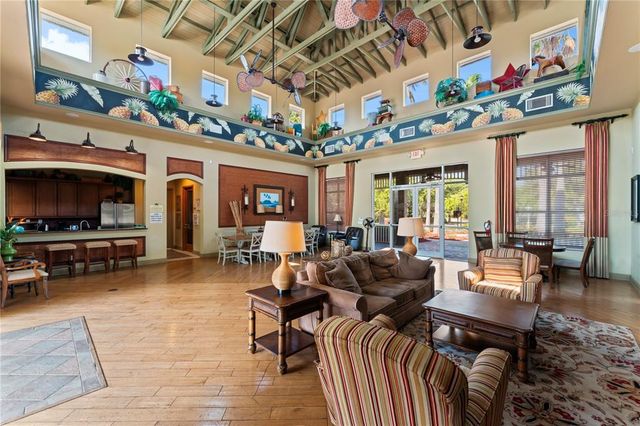 10007 HAZELNUT COURT, Tampa, FL 33647