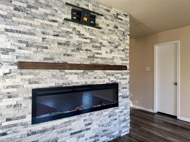 4015 Redwood Arbor Lane, Fresno, TX 77545