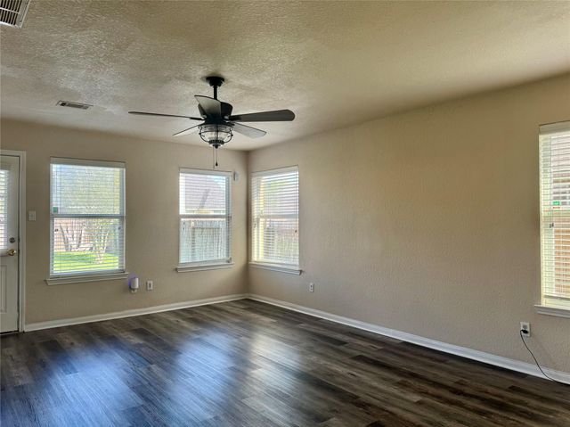 4015 Redwood Arbor Lane, Fresno, TX 77545