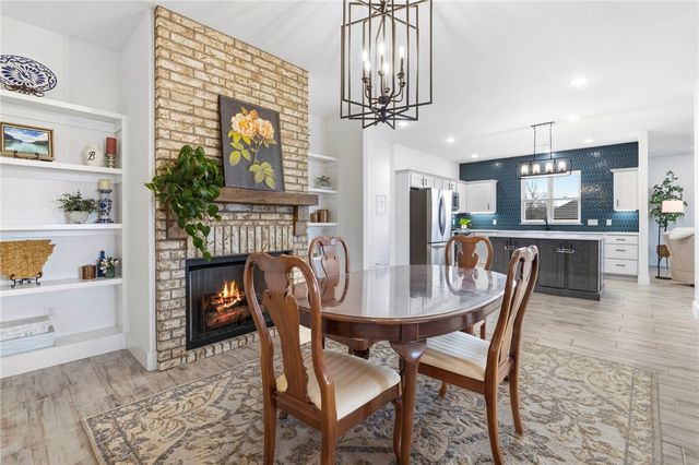 142 N Sheep Dog Avenue, Farmington, AR 72730