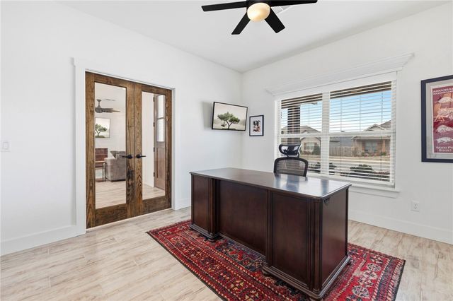 142 N Sheep Dog Avenue, Farmington, AR 72730