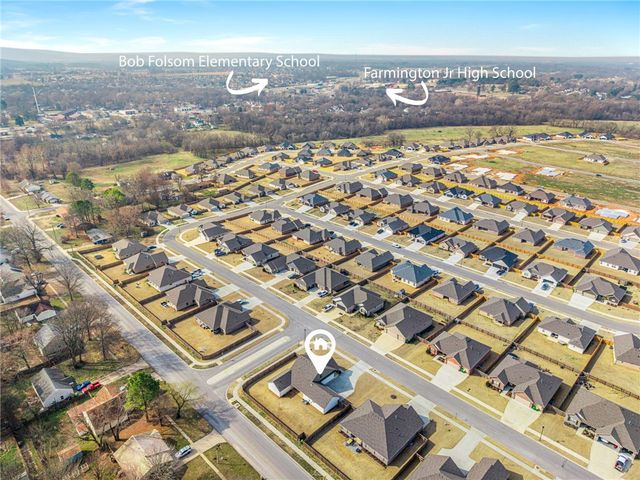 142 N Sheep Dog Avenue, Farmington, AR 72730