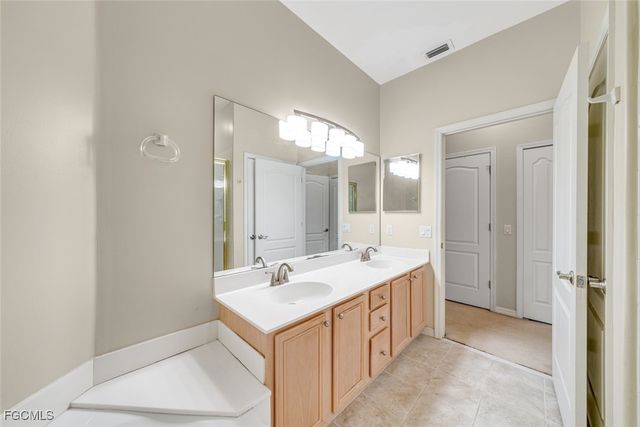 15048 Tamarind Cay CT 605, Fort Myers, FL 33908