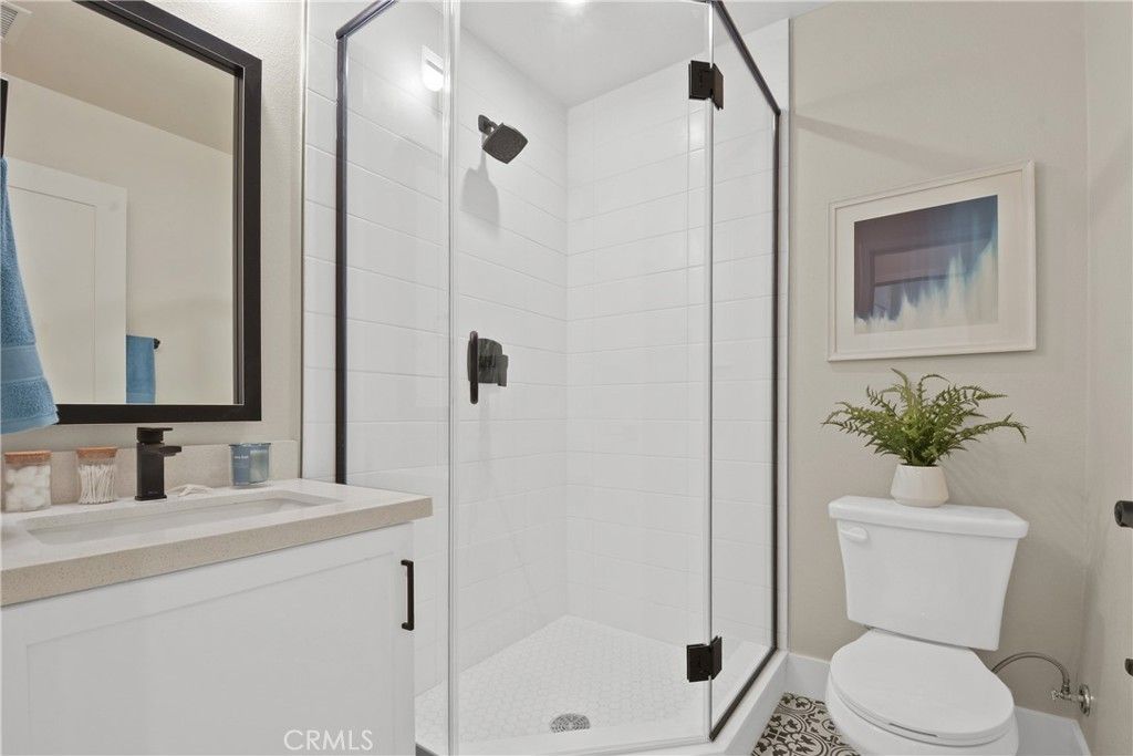 Image 3 of property listing at 18090 Prairie Avenue 101, Torrance, CA 90504