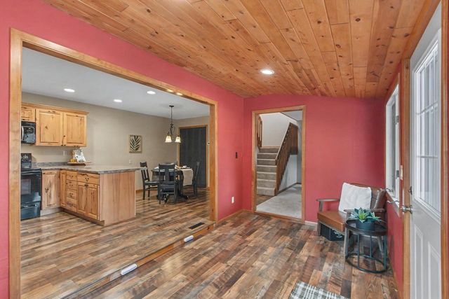 818 Saddle Ridge, Portage, WI 53901