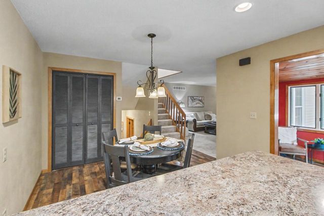 818 Saddle Ridge, Portage, WI 53901