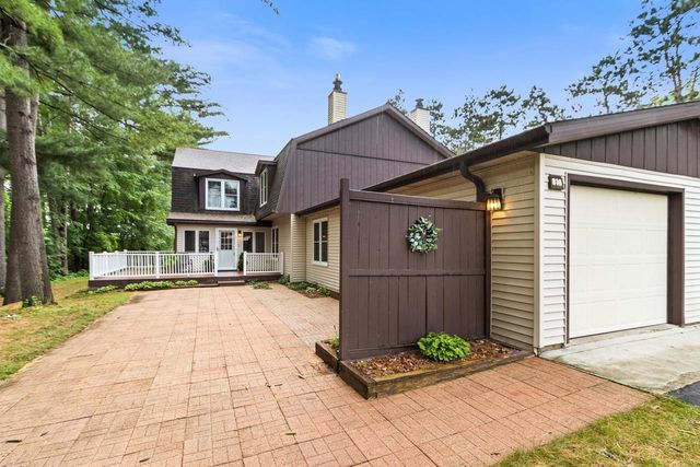 818 Saddle Ridge, Portage, WI 53901