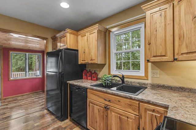 818 Saddle Ridge, Portage, WI 53901