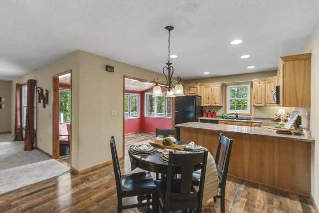 818 Saddle Ridge, Portage, WI 53901