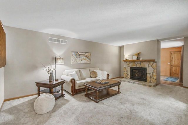 818 Saddle Ridge, Portage, WI 53901