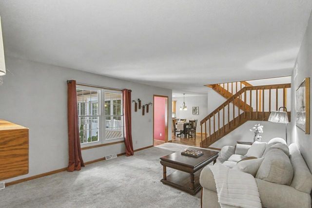 818 Saddle Ridge, Portage, WI 53901