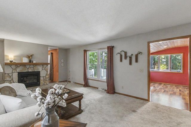 818 Saddle Ridge, Portage, WI 53901